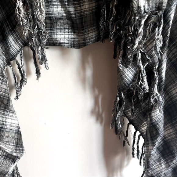 Lightweight Plaid Cardigan - Picture 2 of 5